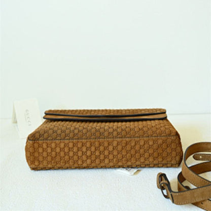 Gucci Large Shoulder Bag with Chain
