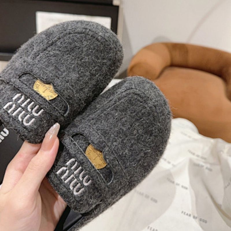 Miu Miu Wool Slippers,