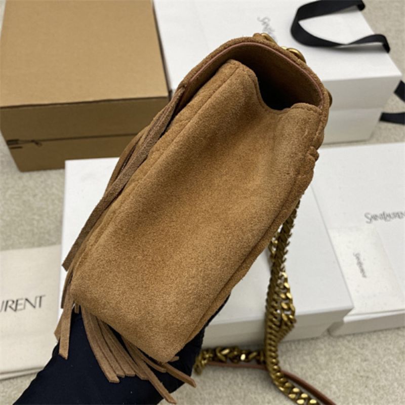 Saint Laurent College Medium chain bag.