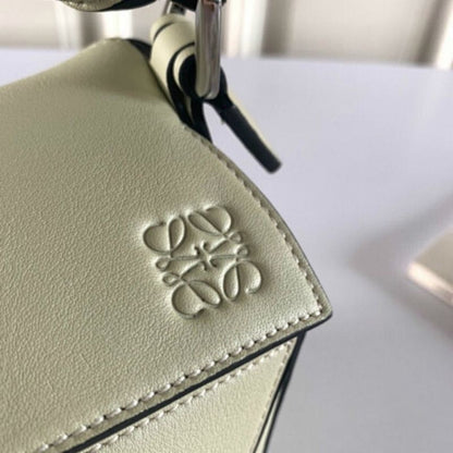 Loewe Puzzle Bag Eucalyptus Green