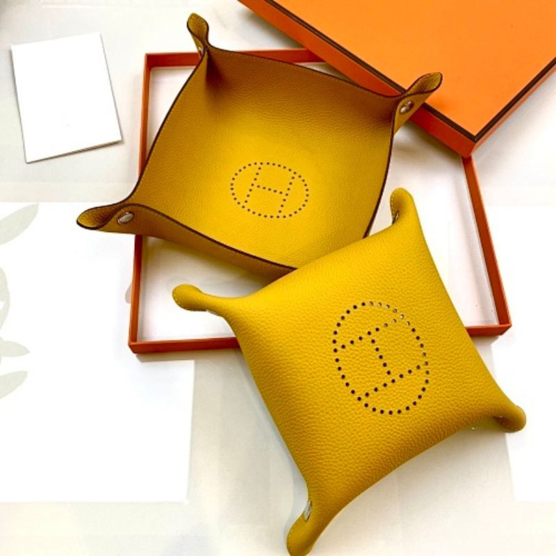 Hermès Mises et Relances change trays
