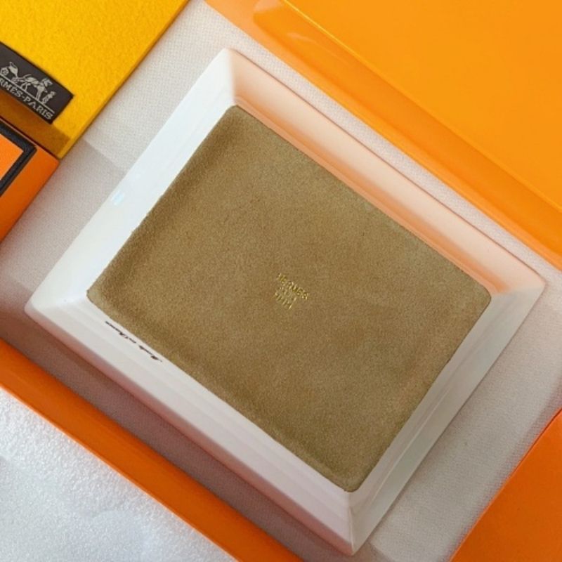 Hermès porcelain change tray (or "vide-poche"),