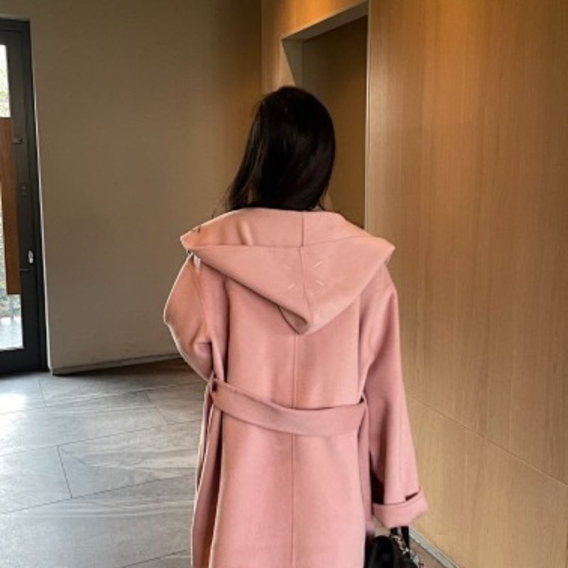 Hermès pink wool or cashmere blend hooded wrap coat