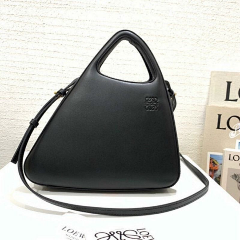 Loewe Architects A Handbag