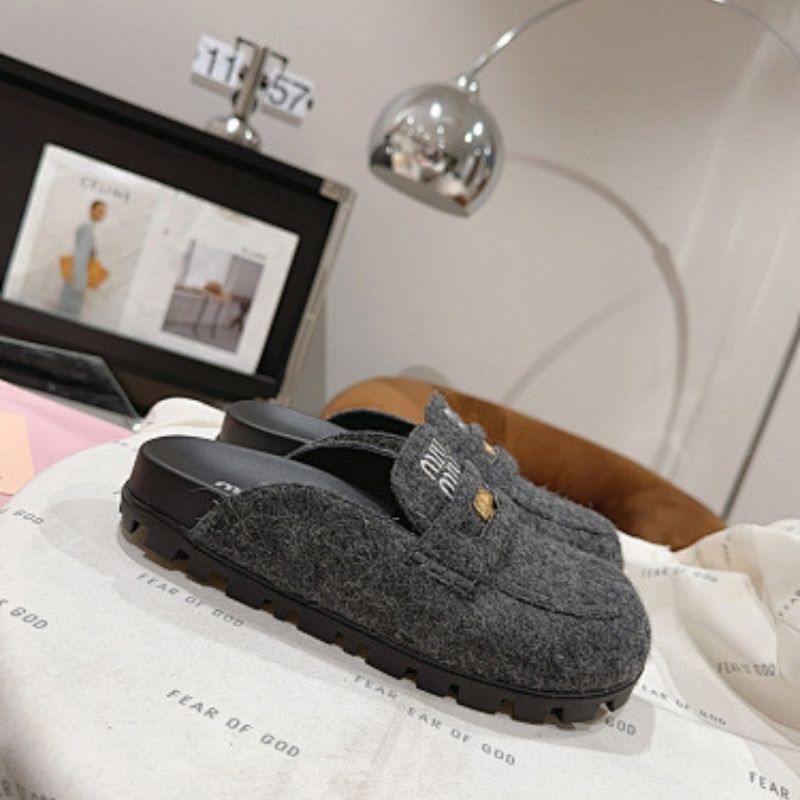 Miu Miu Wool Slippers,