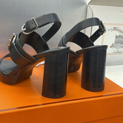 Hermès Ilona 90 Sandals in noir (black) calfskin,