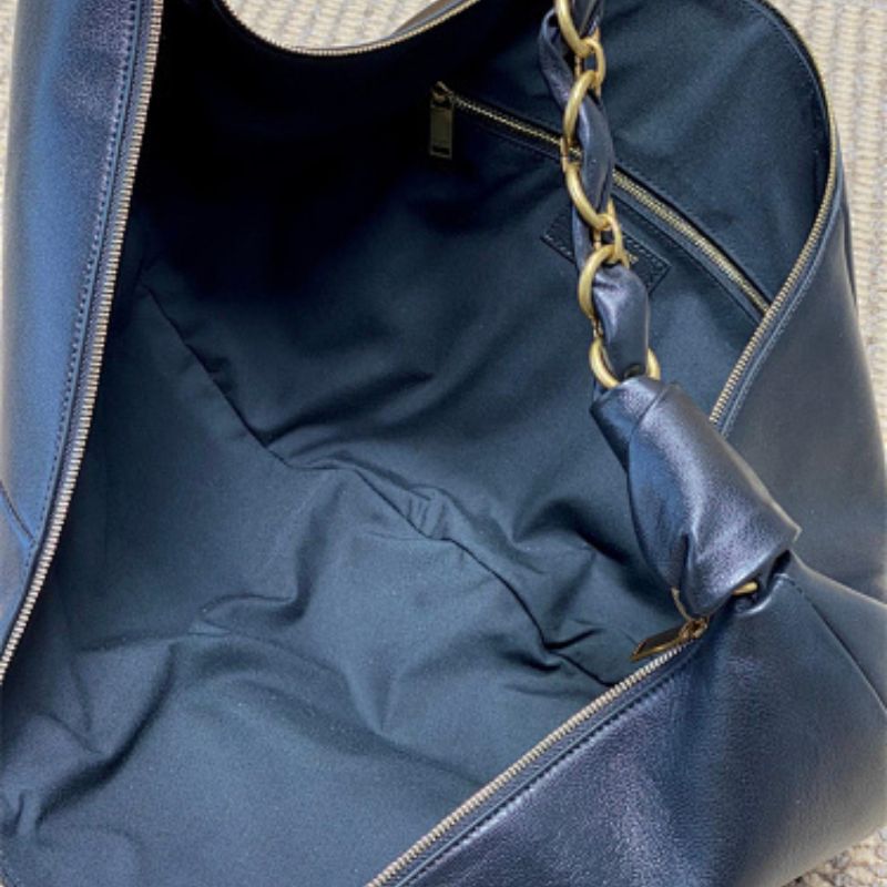 Saint Laurent Amalia hobo shoulder bag.