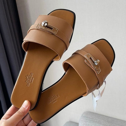 Hermès Giulia Kelly buckle Sandals.
