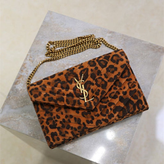 Saint Laurent (YSL) Cassandre Envelope shoulder bag or chain wallet,