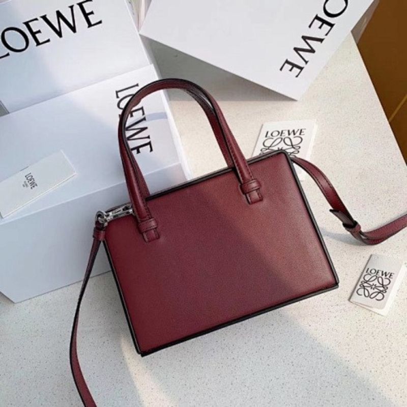 Loewe Postal Bag