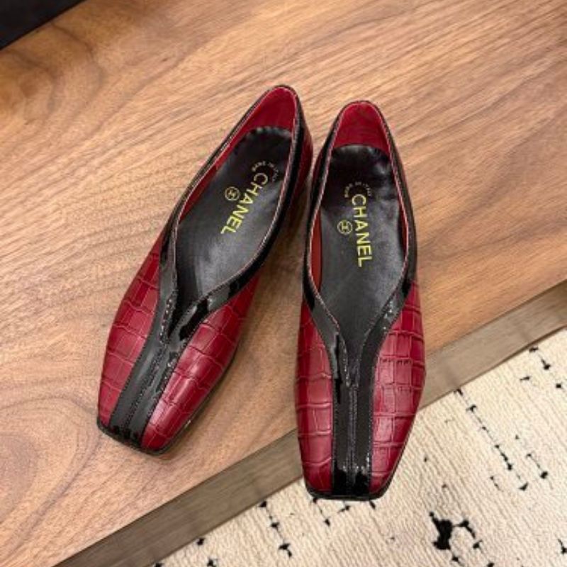 Chanel Burgundy Croc-Embossed Loafers