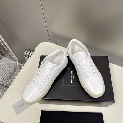 Saint Laurent Court Classic SL/06 sneakers in white leather