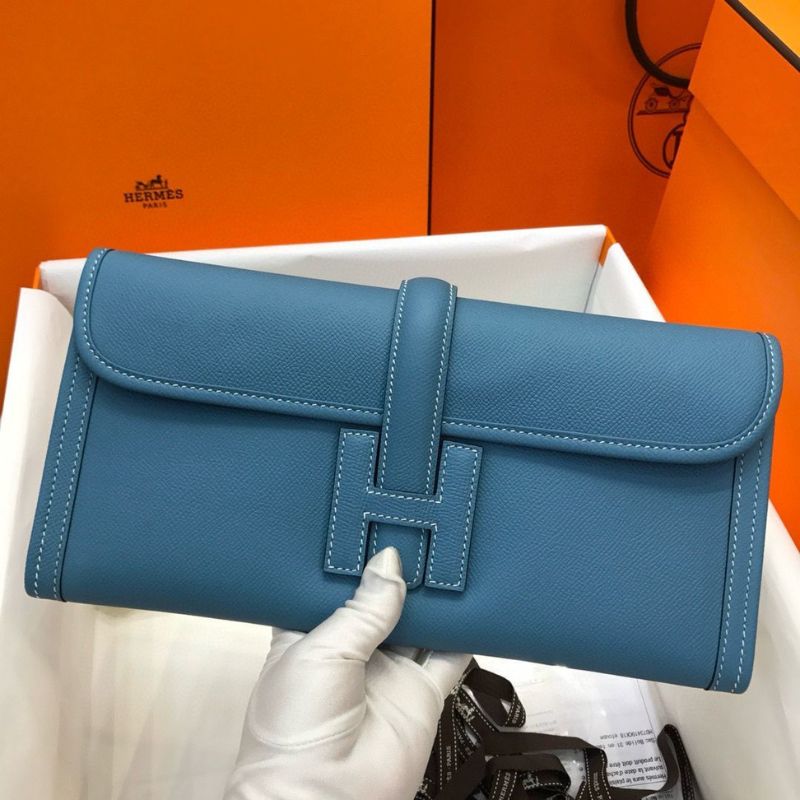 Hermès Jige Elan 29 clutch bags.