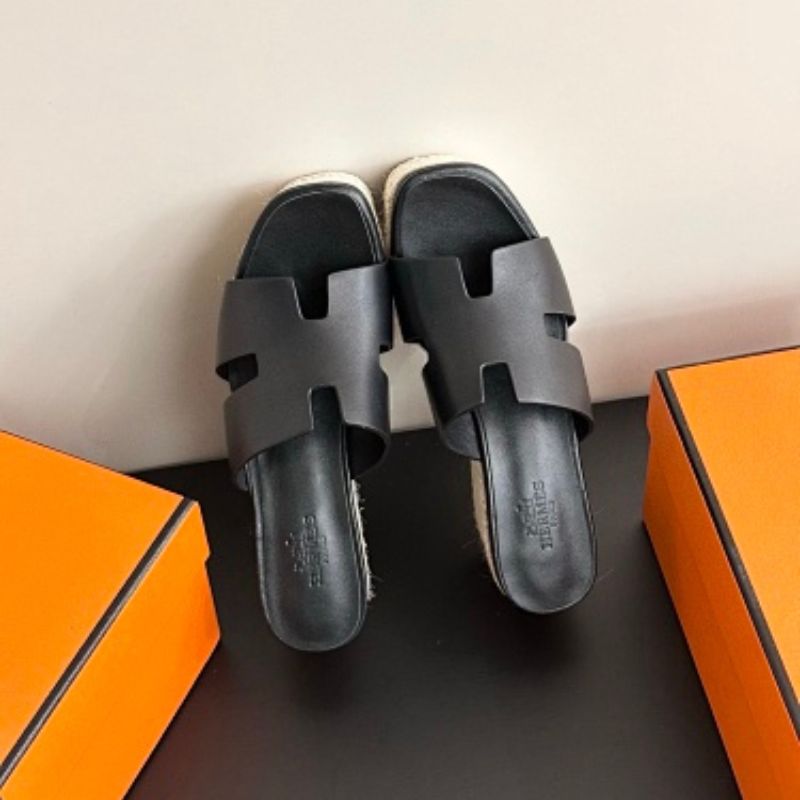 Hermès Eze 30 Sandals in noir (black) calfskin,