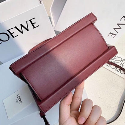 Loewe Postal Bag