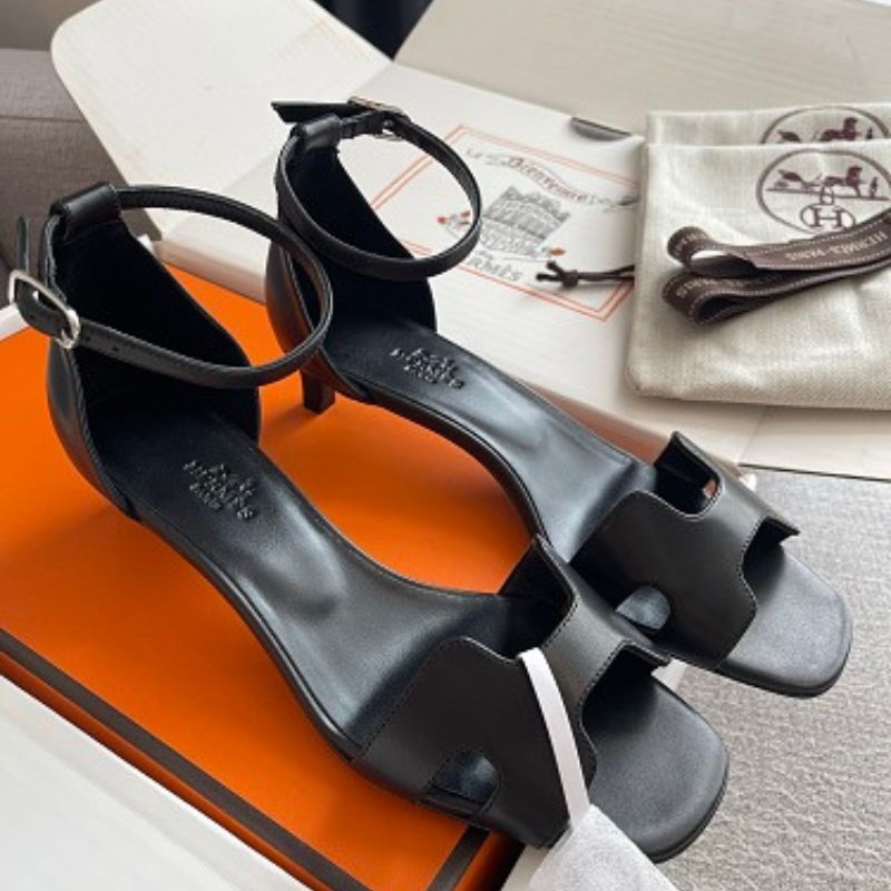 Hermès Oasis  "H" cut-out strap Sandals