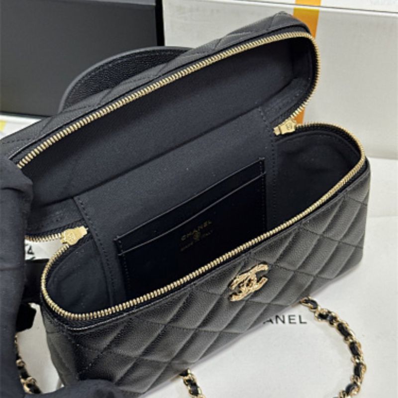 Chanel Classic Small Vanity Case in black