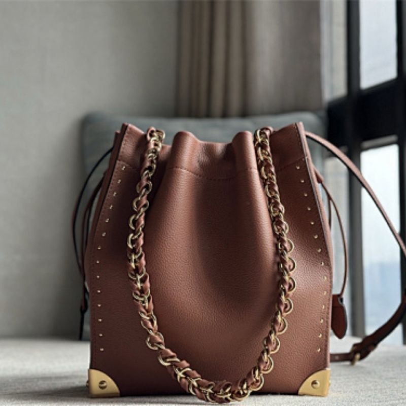 Louis Vuitton Noé Trunk in Tan