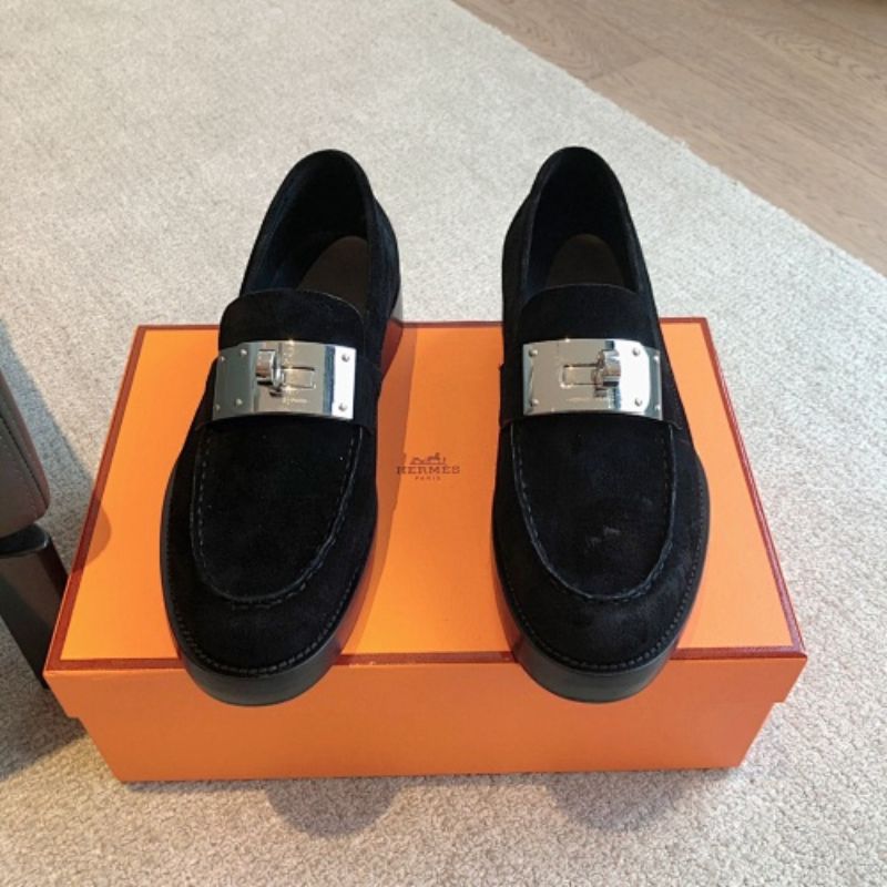 Hermès Dauphine Loafers in noir (black) suede,