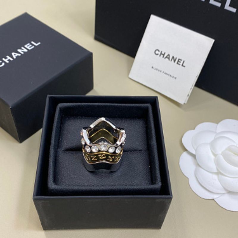 Chanel Coco Crush Crown Ring