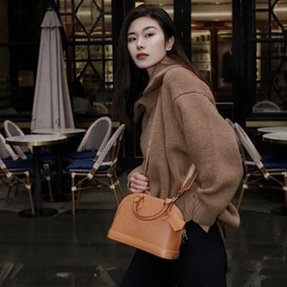 Louis Vuitton Alma BB in Honey Gold