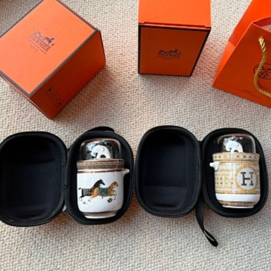 tea-to-go or travel cup sets.