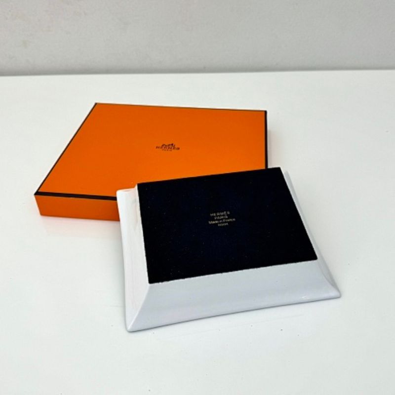 Hermès Sellier change trays