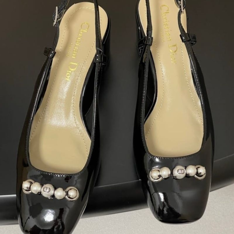 Dior black patent leather slingback pumps