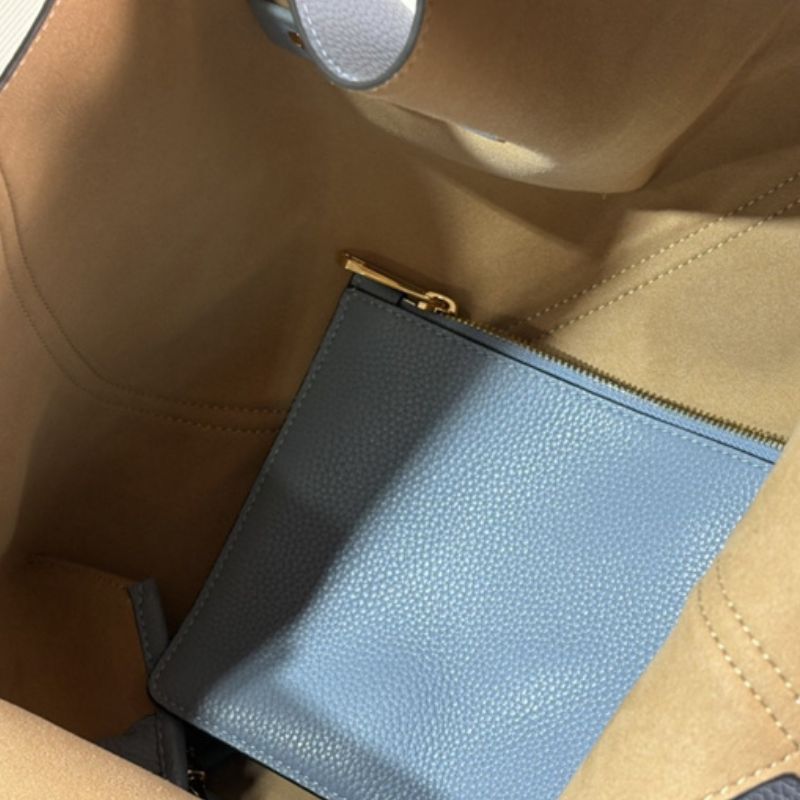 Gucci Softbit Medium Top Handle Bag.
