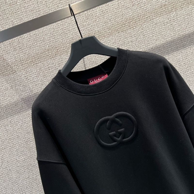 Gucci Black crewneck sweatshirt with an embossed interlocking G logo