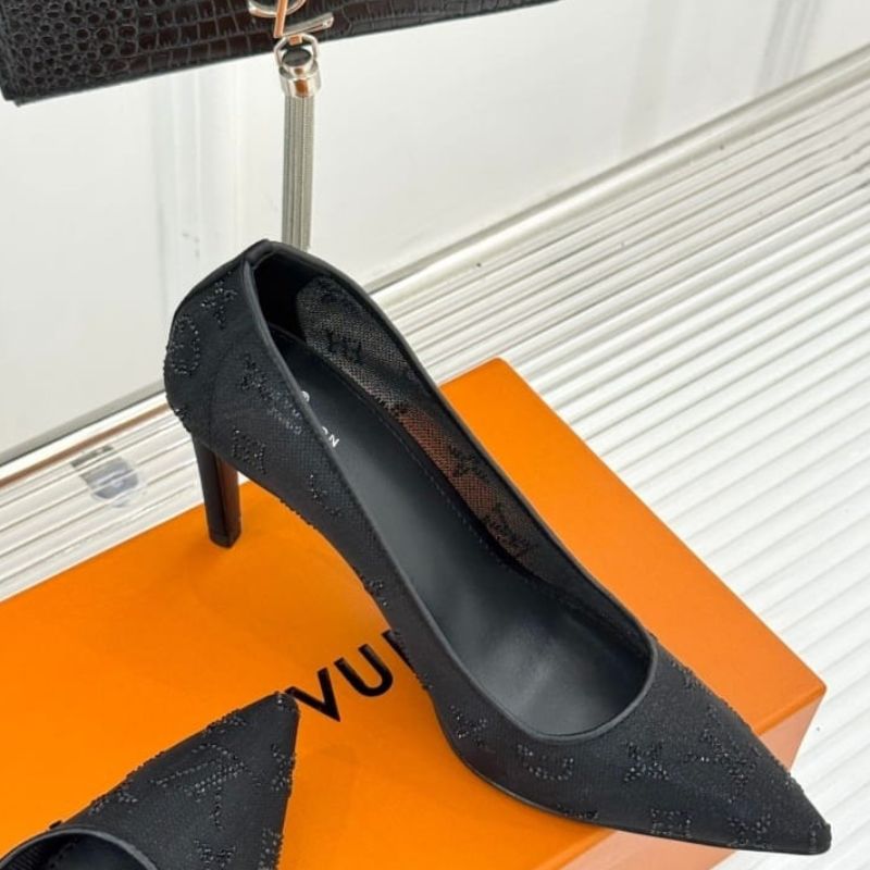 Louis Vuitton Gala Pumps in Black