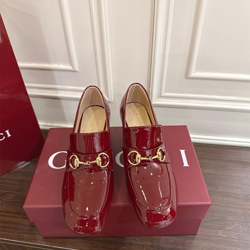 Gucci Women's loafer pump with Horsebi