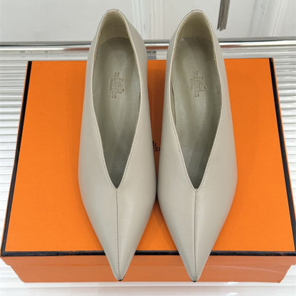Hermès V-cut leather flats