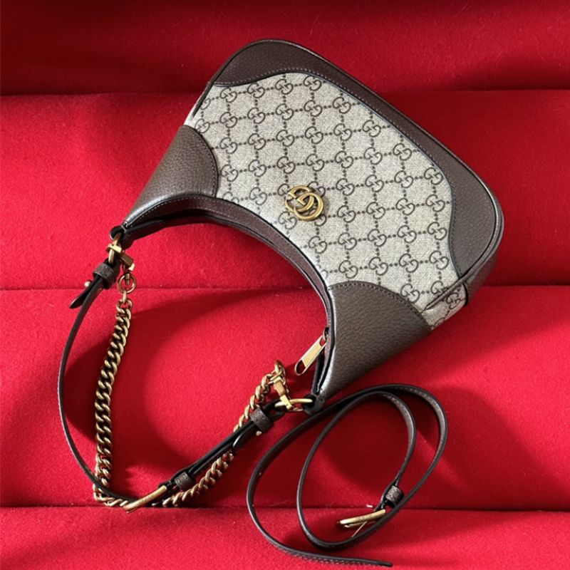 Gucci Aphrodite small shoulder bag.