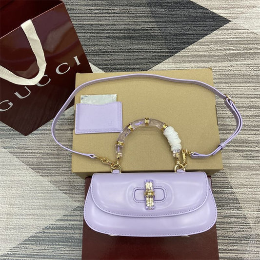 Gucci Bamboo Diva medium bag
