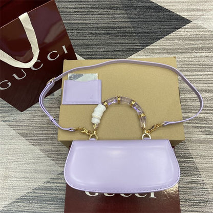 Gucci Bamboo Diva medium bag