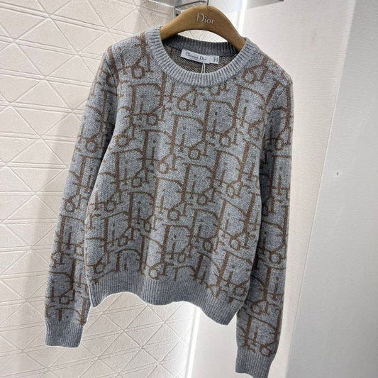 Crew Neck Jacquard Pullover