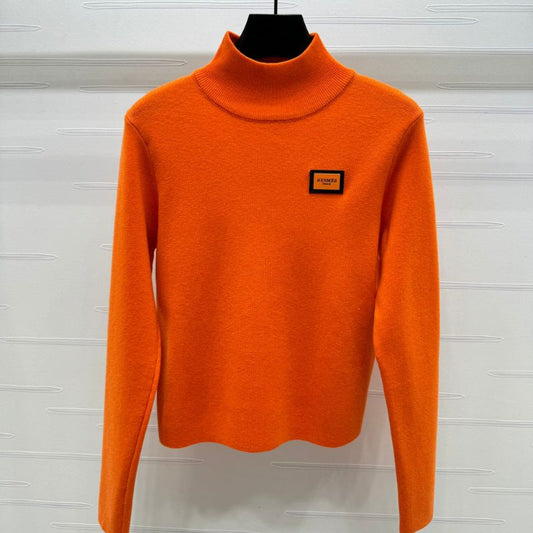 Solid Color Logo Knitted Long-Sleeved Sweatshirt