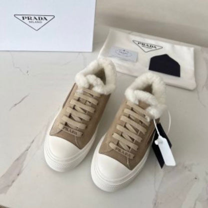 Prada Autumn-Winter Triangle Logo Wool Casual Sneakers