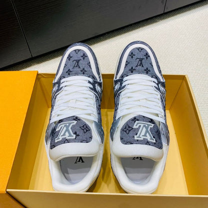 Lv Run 55 Sneaker