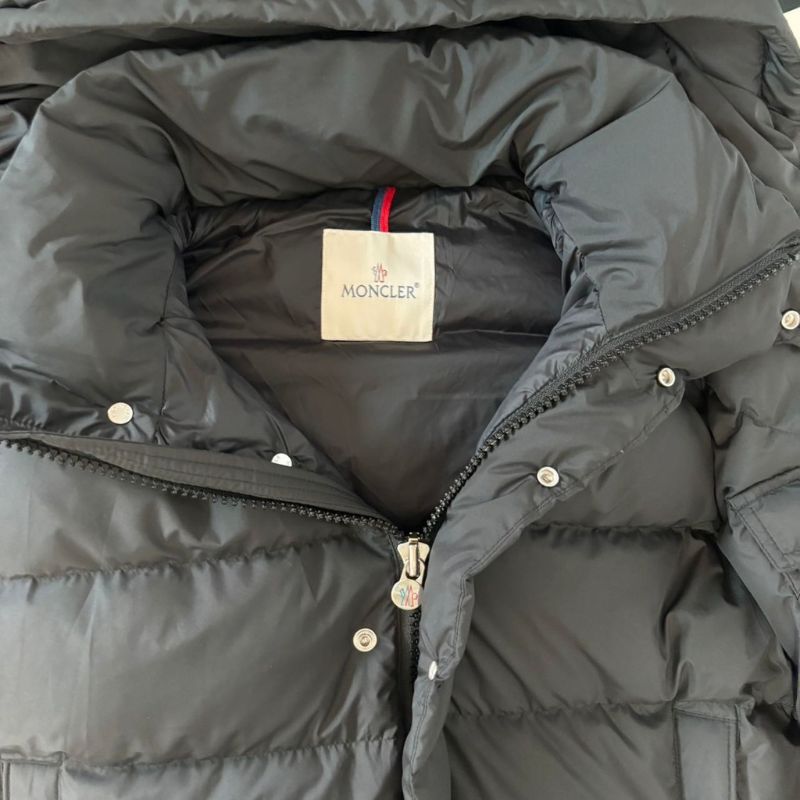 Moncler Hanovcrtan Mengkou Matte Short Maya Down Jacket