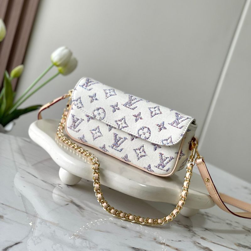 LV Wallet on Chain Ivy Bag