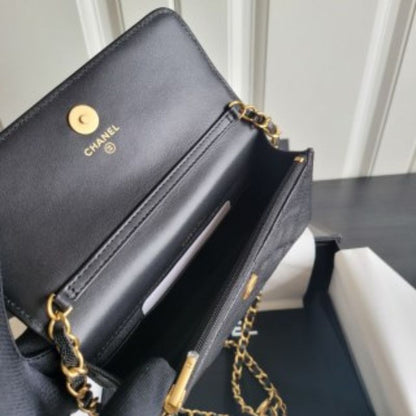 Chanel Adjustable Chain Mobile Phone Bag