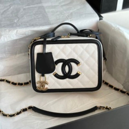 Chanel White Quilted Caviar Small Filigree Vanity Case Bag