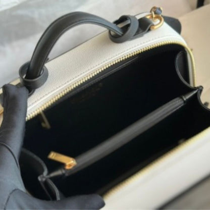 Chanel White Quilted Caviar Small Filigree Vanity Case Bag