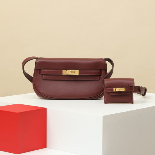 Hermes Kelly Pochette Courchevel Bordeaux Gold Bag