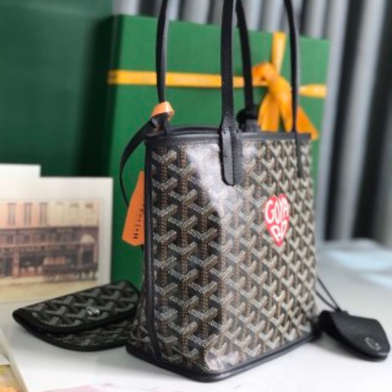 Goyard Anjou Custom Heart Bag