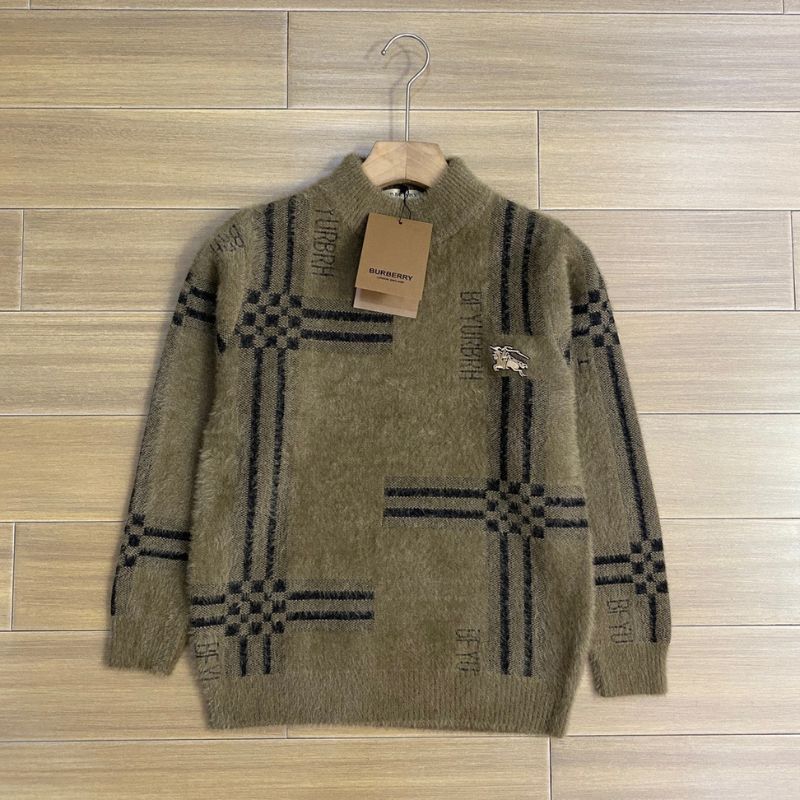 Burberry Autumn/Winter Knitted Cardigan Sweater