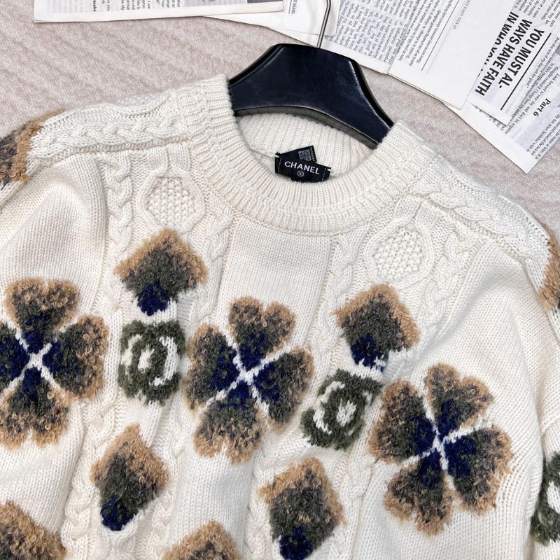 Chanel Four Leaf Clover Heart Twisted Wool Sweater