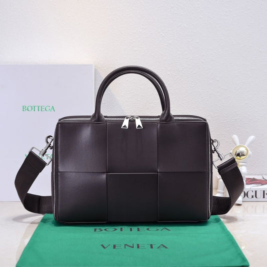 Bottega Veneta Black Arco Briefcase Bag